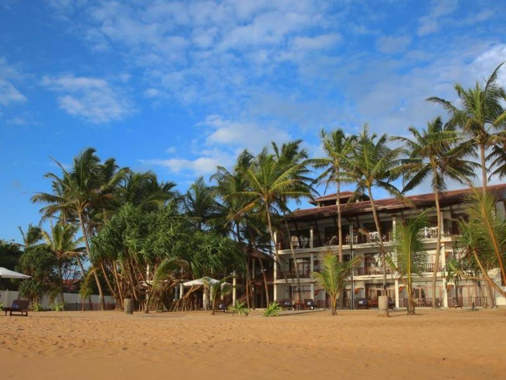 בנטוטה Whispering Palms Hotel מראה חיצוני תמונה