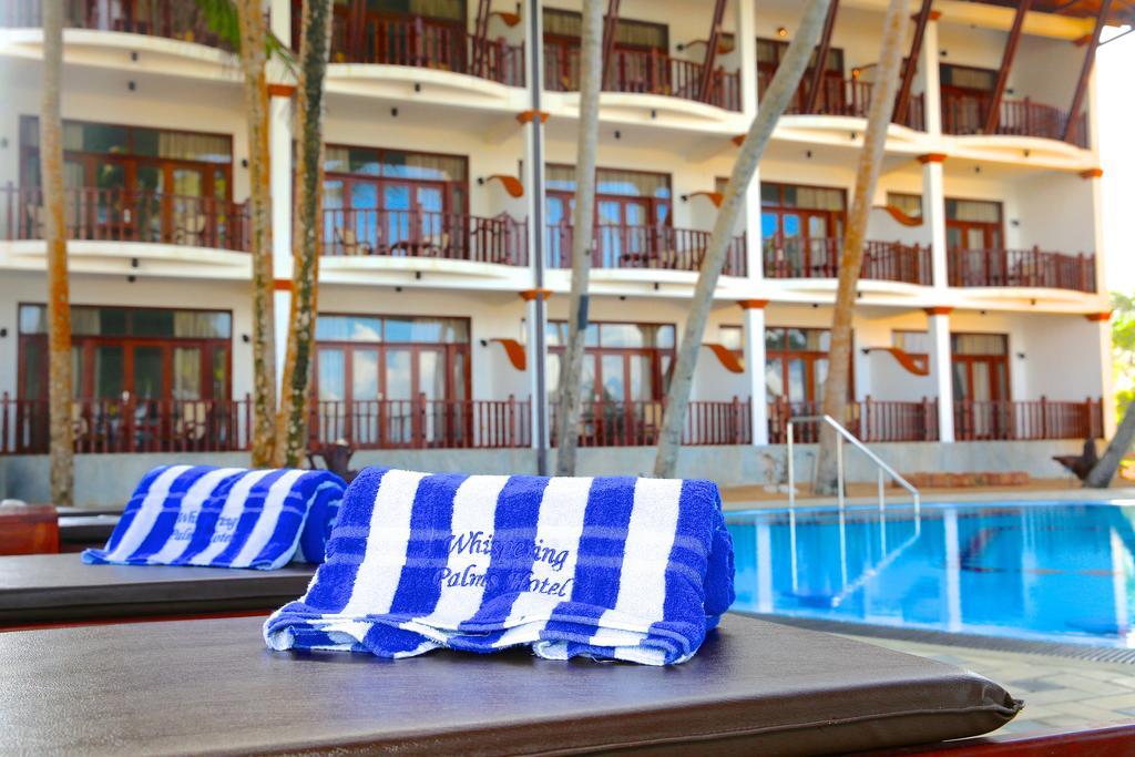 בנטוטה Whispering Palms Hotel מראה חיצוני תמונה